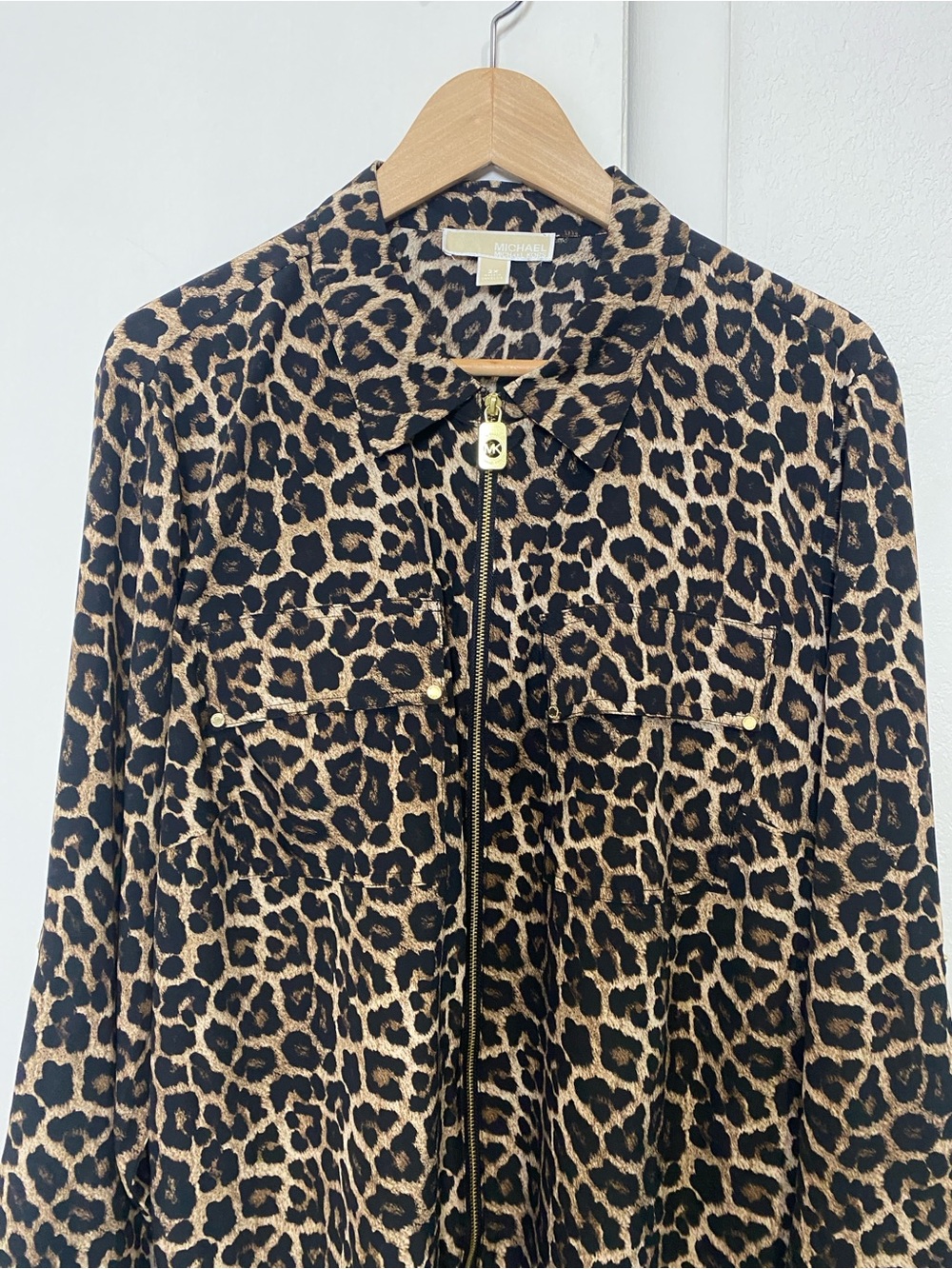 Michael Kors Plus Size 2X Brown Leopard Print Rolltab Sleeve Shirt Blouse Zip-up - Picture 2 of 9